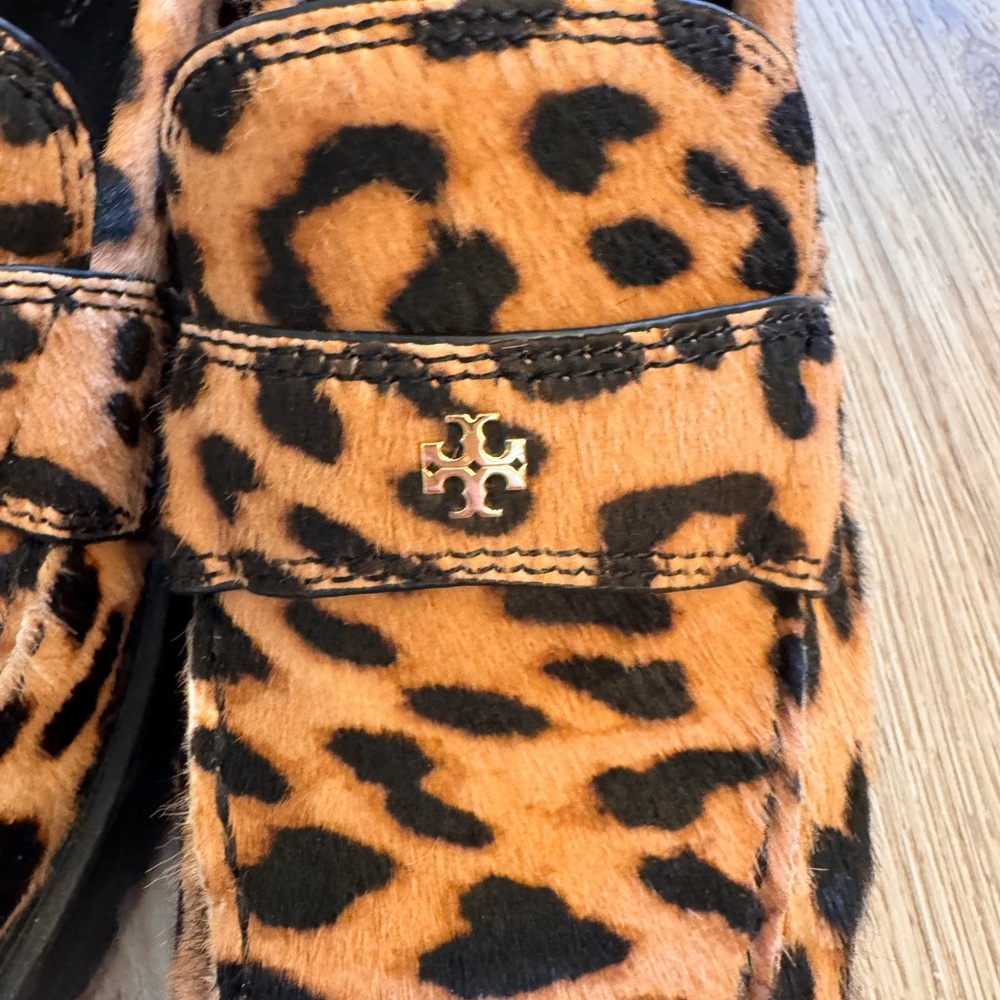 Tory Burch Leopard Print lug  Loafers - Picture 7 of 7